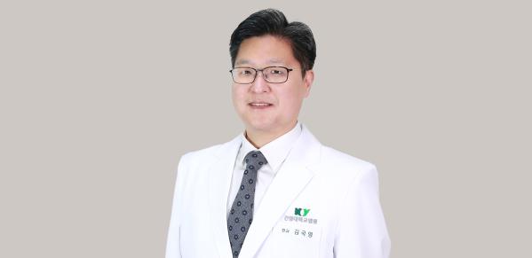 안과 김국영 교수 이미지